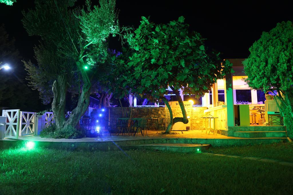 Sea Sun Aparthotel Plomari Exterior foto