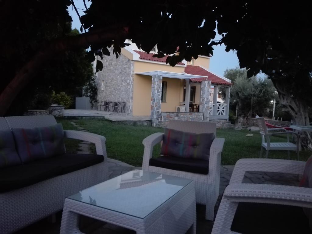 Sea Sun Aparthotel Plomari Exterior foto